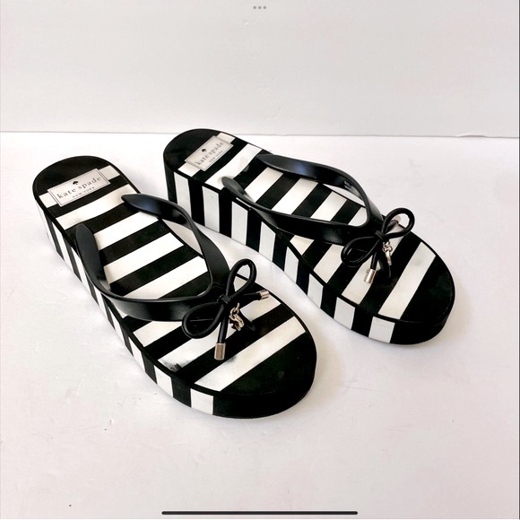 Kate Spade Rhett Platform Wedge Black/White Stripe Flip Flops Size 9 - Picture 4 of 15